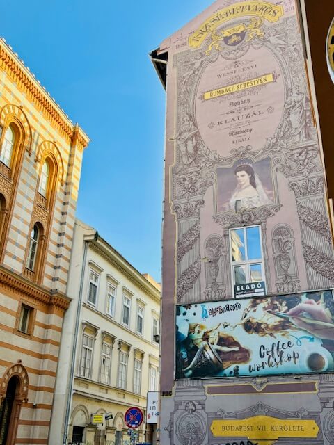 Budapest en un fin de semana - Murales de Sissi