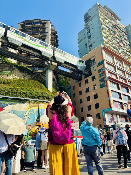 Qué ver en Chongqing - Estación de tren de Liziba