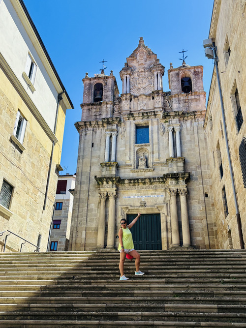 qué ver en ourense en 1 día - escalinata de Santa María Nai