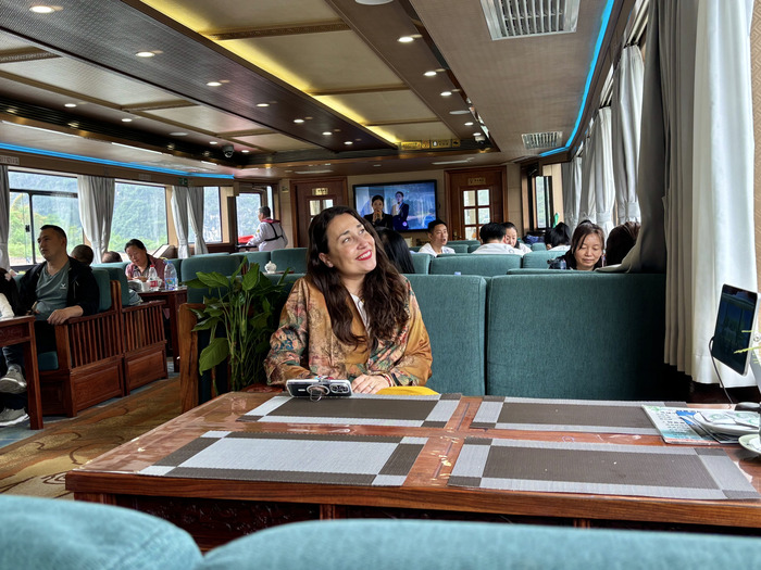 crucero por el río Li de Guilin hasta Yangshuo - interior del barco