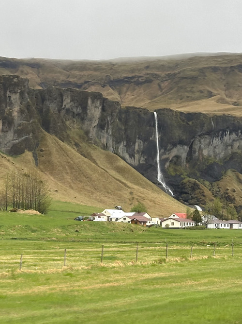 Ruta por Islandia en autocaravana - Hamrafoss